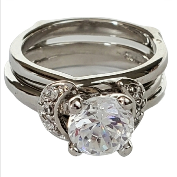 Silver Plated Wedding Band Ring Set Size 5 Cubic Zirconia 1.5 CWT - Picture 1 of 10